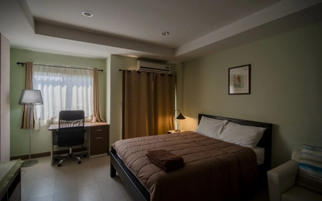 Banlanna Services Apartment