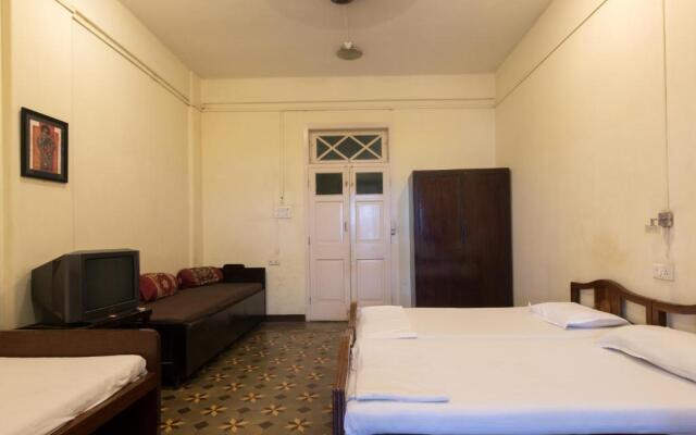 Bed and Breakfast at Colaba