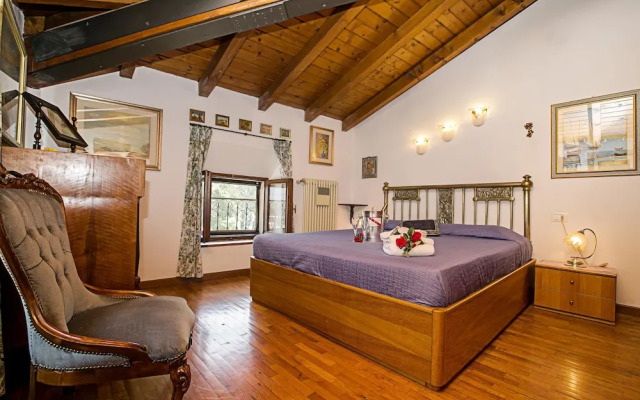 Residenza Rocca del Lago 2