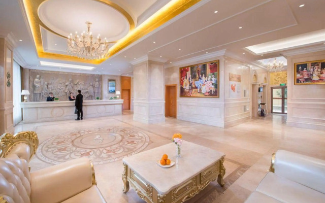 Vienna Hotel (Wuhan Wujiashan Economic Development Zone)