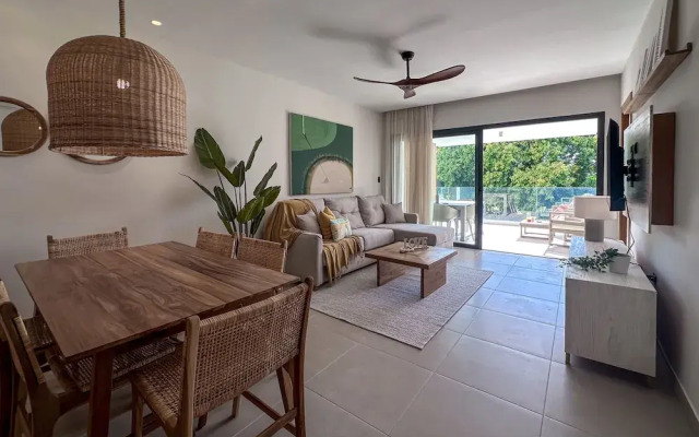Spectacular Golf Front 3BR Apartment!