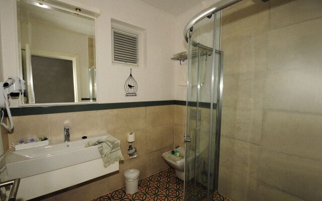 Sea Breeze Hotel & Apartments