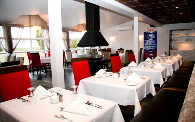 Auberge De La Pointe