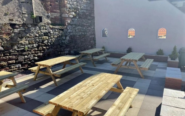 The Harbour Inn