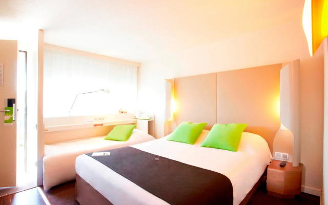 Campanile Besancon Nord Ecole Valentin