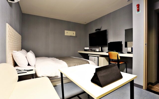 Hotel Form