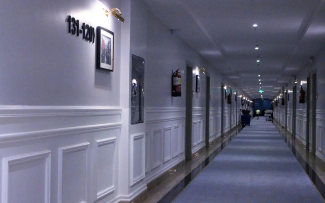 Rollins Hotel