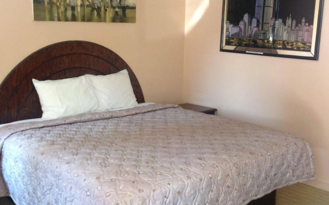 Eny's Hotel