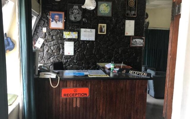 Dunhinda Falls Inn