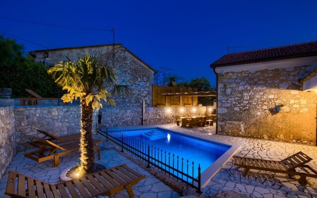 House Villa Kiry