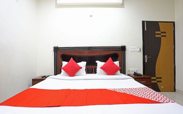 OYO 43691 Hotel Rbs Inn