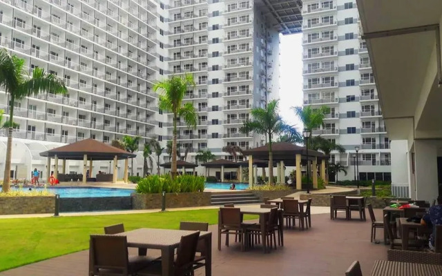 Urban Retreat at Shell Residences With Netflix 300mbps Wifi