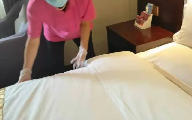 Yunchuan Lijing Hotel (Zhumadian Wenming Avenue Experimental Primary School Branch)