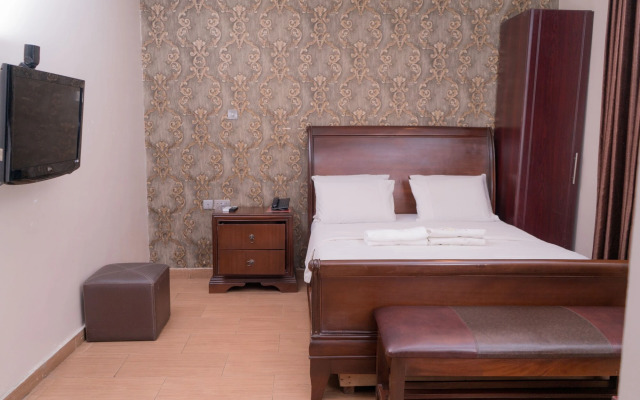 Fryburg Suites