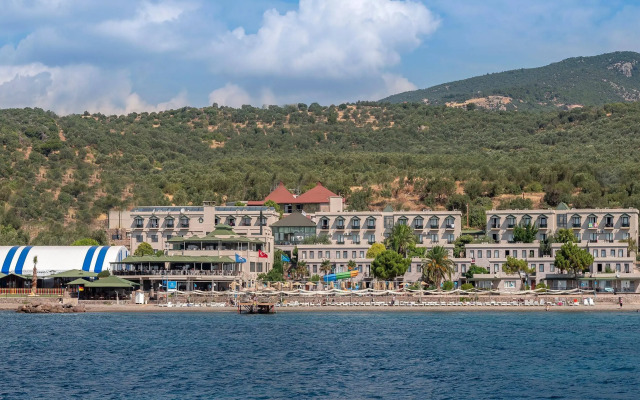 Assos Eden Gardens Hotel