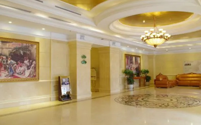 Vienna Hotel (Zhengzhou Xinzheng International Airport)