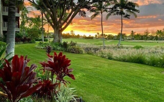 Waikoloa Beach S O2 2 Bedroom Condo by RedAwning