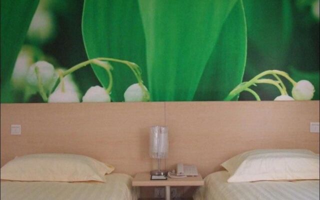 a8 Hotel