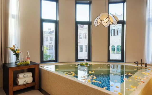 VISHAN Fashion Designer Trendy Residence