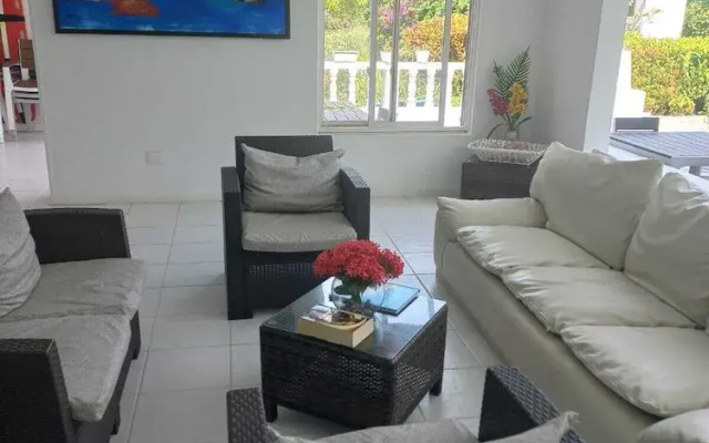 Tropical Garden House