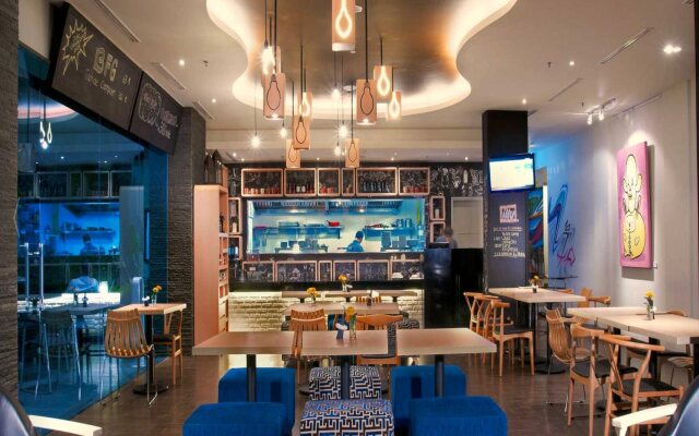 Artotel Hotel Surabaya