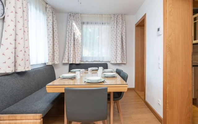 Cozy Chalet in Zell Am See With Balcony