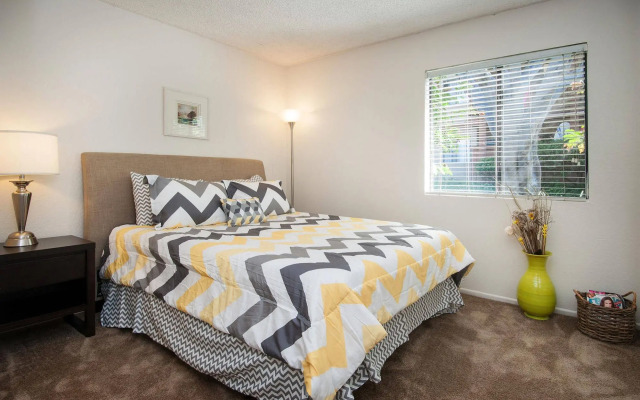 Sunshine Suites at Midway
