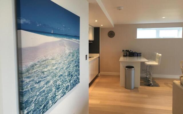 6 Ocean Gate apartment