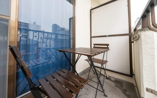 Namba West 5 connecting room