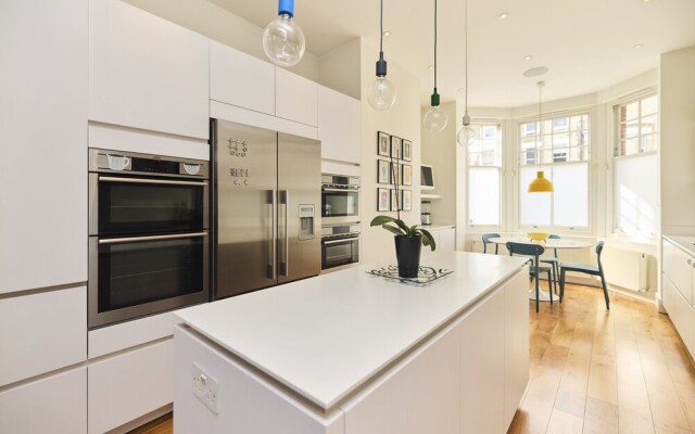 The Clapham Crib - Spacious 4bdr House With Patio