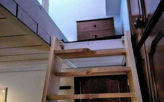 La Casa del Sol, Abades