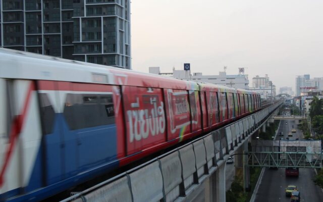 Kokotel Bangkok Sukhumvit 50