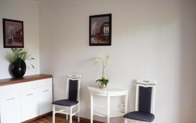Schwarz Wienerwald Appartements