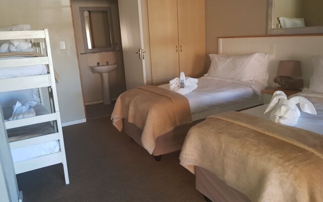 Pili Pili Beach Cabanas