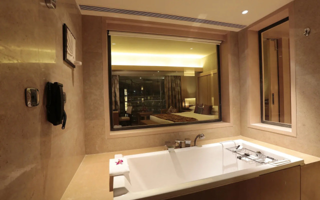 Sahara Star