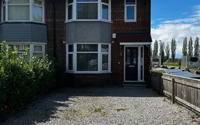 4 Bedroom Refurbished Workers Haven