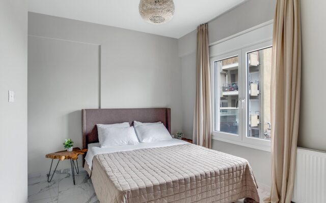 Sanders Old Port - Humble 1-bdr. Apt. w/ Balcony
