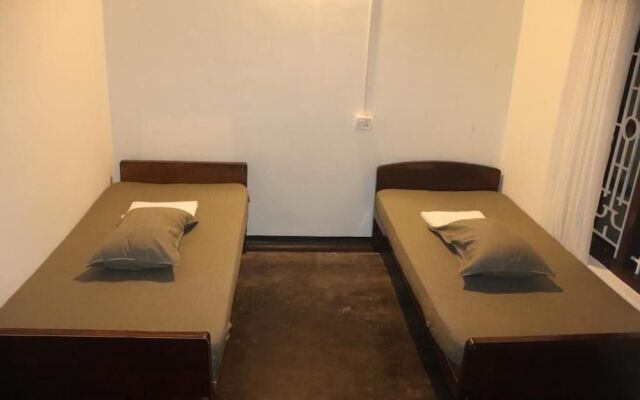 Piggy Hostel Varkala