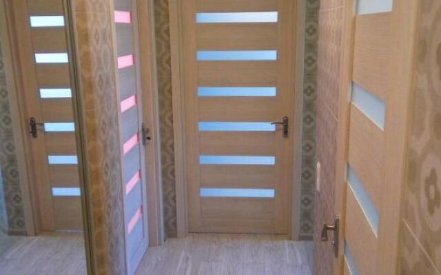 Luxury 2 Rooms Apartments in Center by Green House