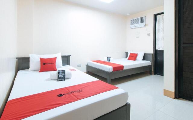 RedDoorz Isabelita Hotel Tugegarao City