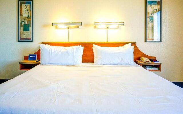 Hotel 502