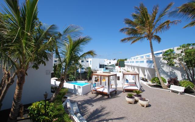 Aqua Suites