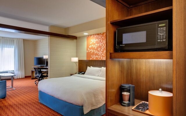 Fairfield Inn and Suites by Marriott Detroit Canton