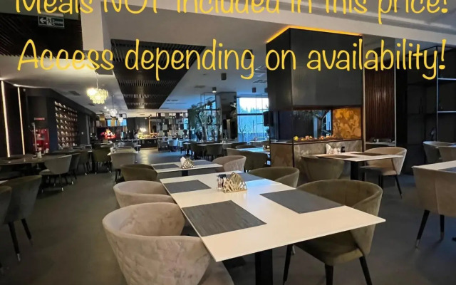 Art Gallery Apartment in Silver Mountain