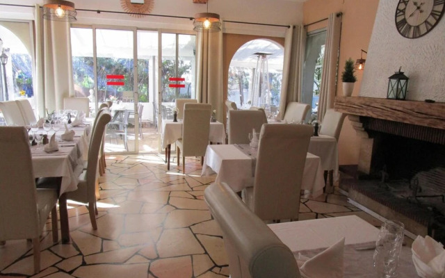 La Petite Auberge
