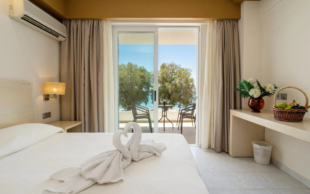 Kamari Beach Hotel - All inclusive