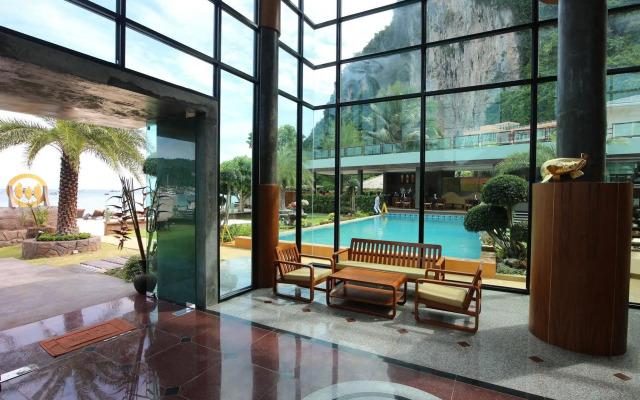 Phi Phi Nice Beach Hotel Hip