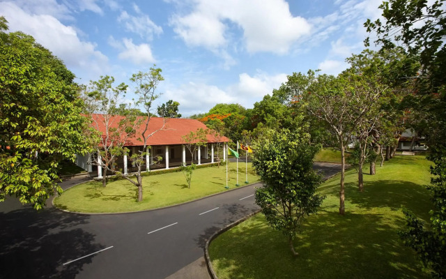 Cinnamon Lodge