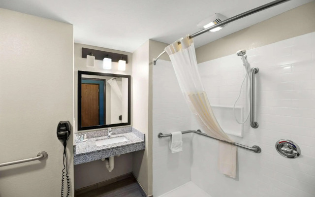 Quality Inn