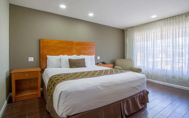 Motel 6 Ukiah, CA - North